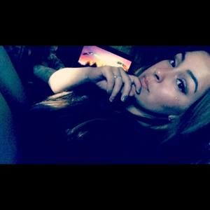 Meet your Posher, Kayla